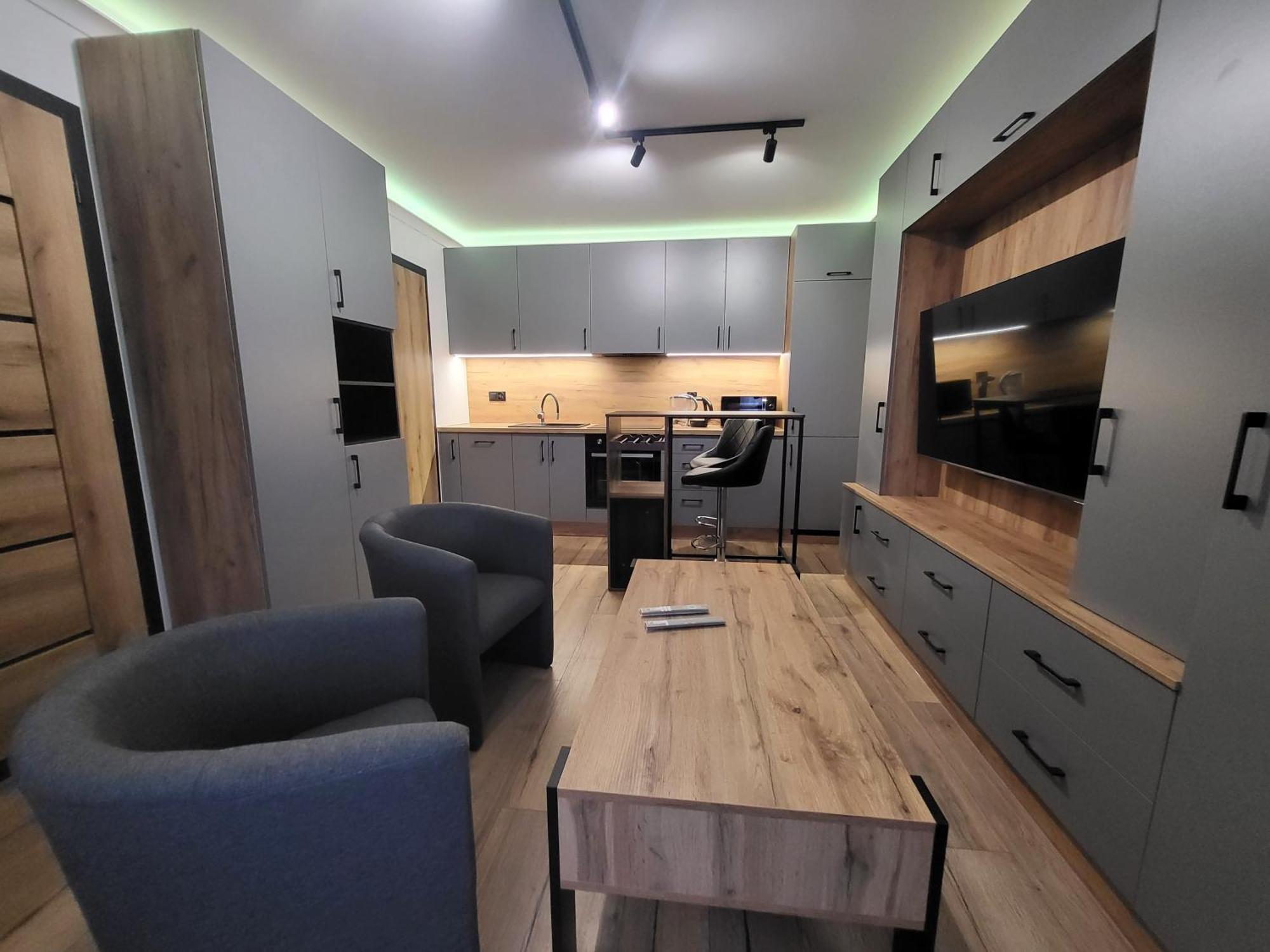 Handy Apartamenty - Mieszkania Na Doby W Centrum Rzeszowa Екстер'єр фото